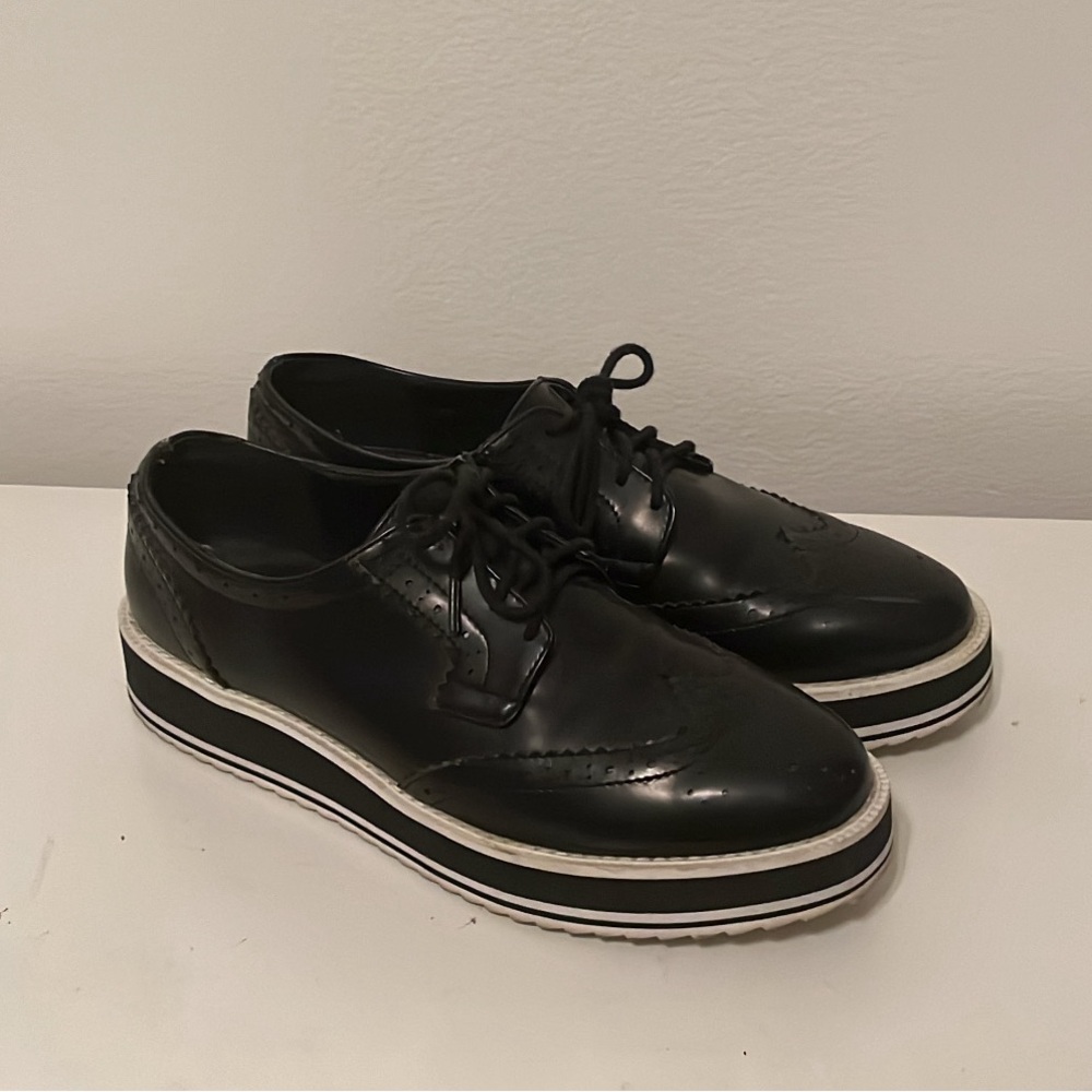 Forever 21 Black Platform Shoes Women's Size 7.5